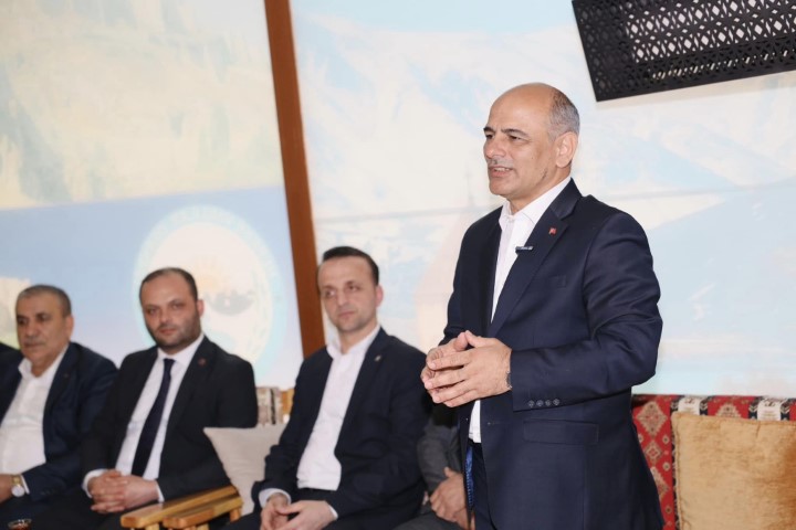 Bakan St, "Krfezi Birlikte Daha leriye Tayacaz"