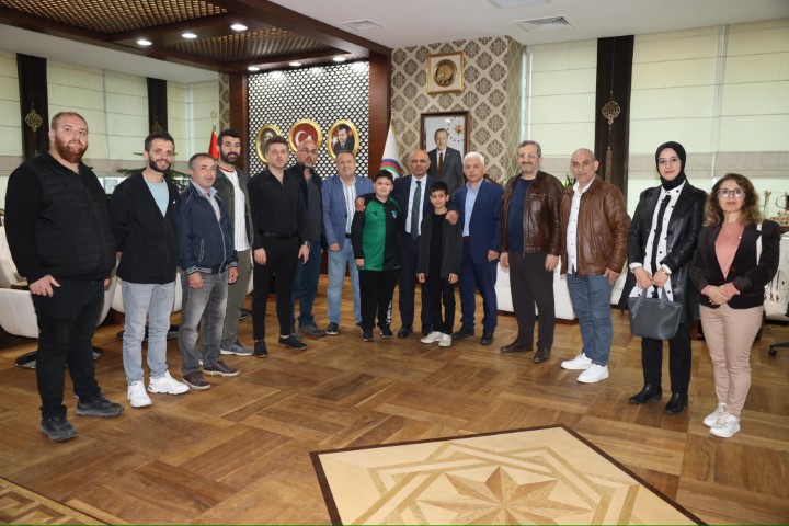 Bakan St, "Tekilatlarmz Bizim tici Gcmz"