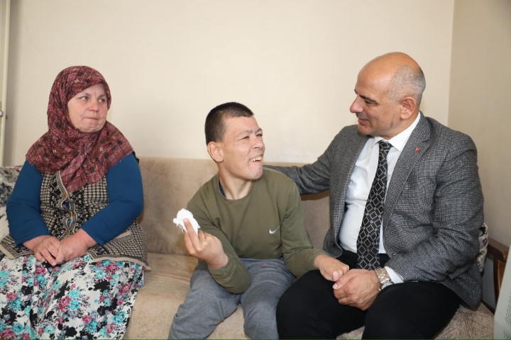 Bakan St, "Engelleri Birlikte Aacaz"