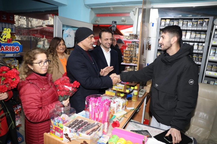 Bakan St, "En gzel Makamdayz, Gnllerdeyiz"